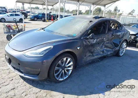 2018 Tesla Model 3 Long Range/Mid Range from USA, damaged, VIN 5YJ3E1EA0JF045481